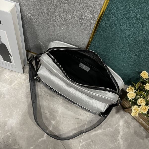 ルイヴィトンバッグ着用イメージ